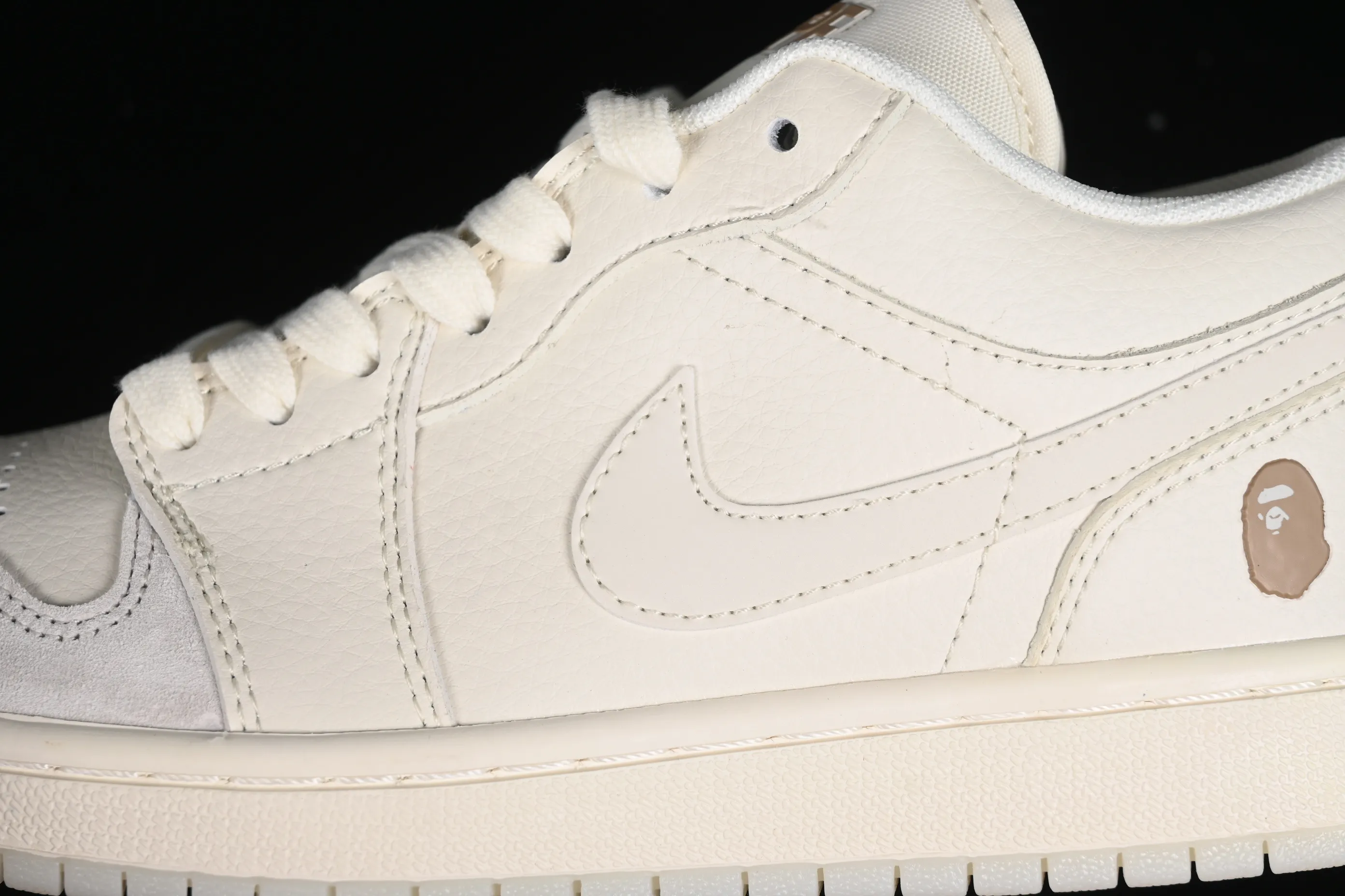 All categories Air Jordan Jordan series basketball shoes Air Jordan 1 Low High-end customized low-top sneakers Air Jordan 1 Low AJ1 Joe 1 Bape joint-Zhuba stitching High-end customized low-top basketball shoes LJ6688-002